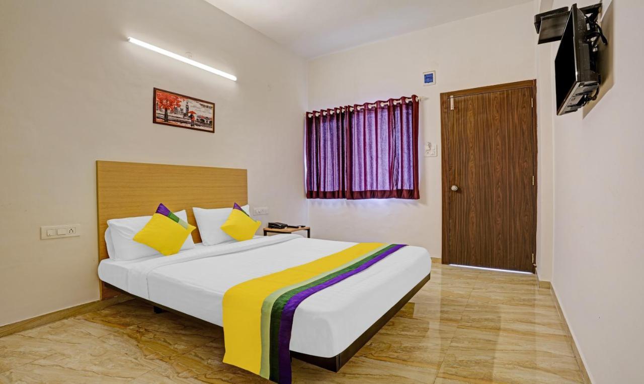Itsy Hotels Flowers Park Nashik Exteriör bild