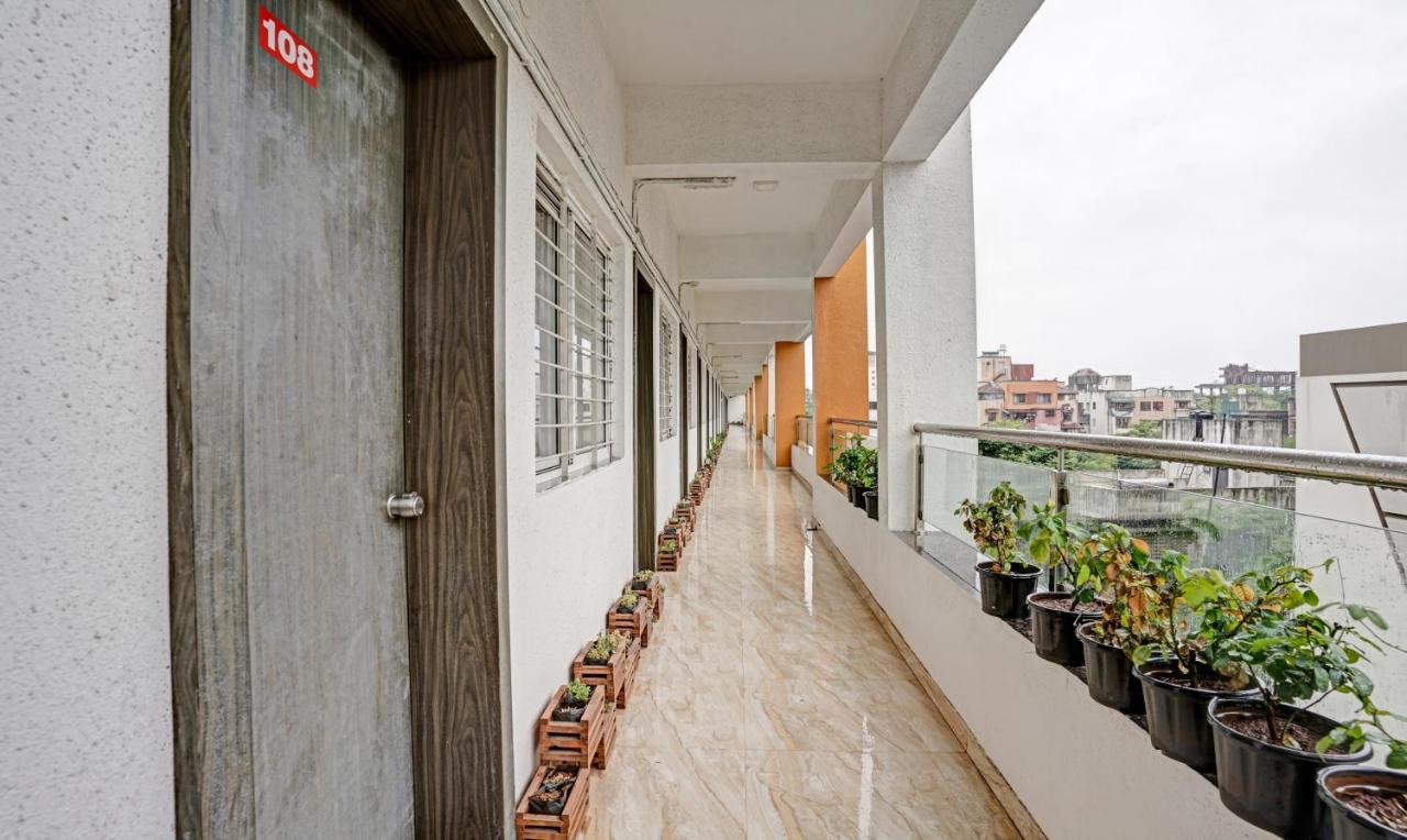 Itsy Hotels Flowers Park Nashik Exteriör bild
