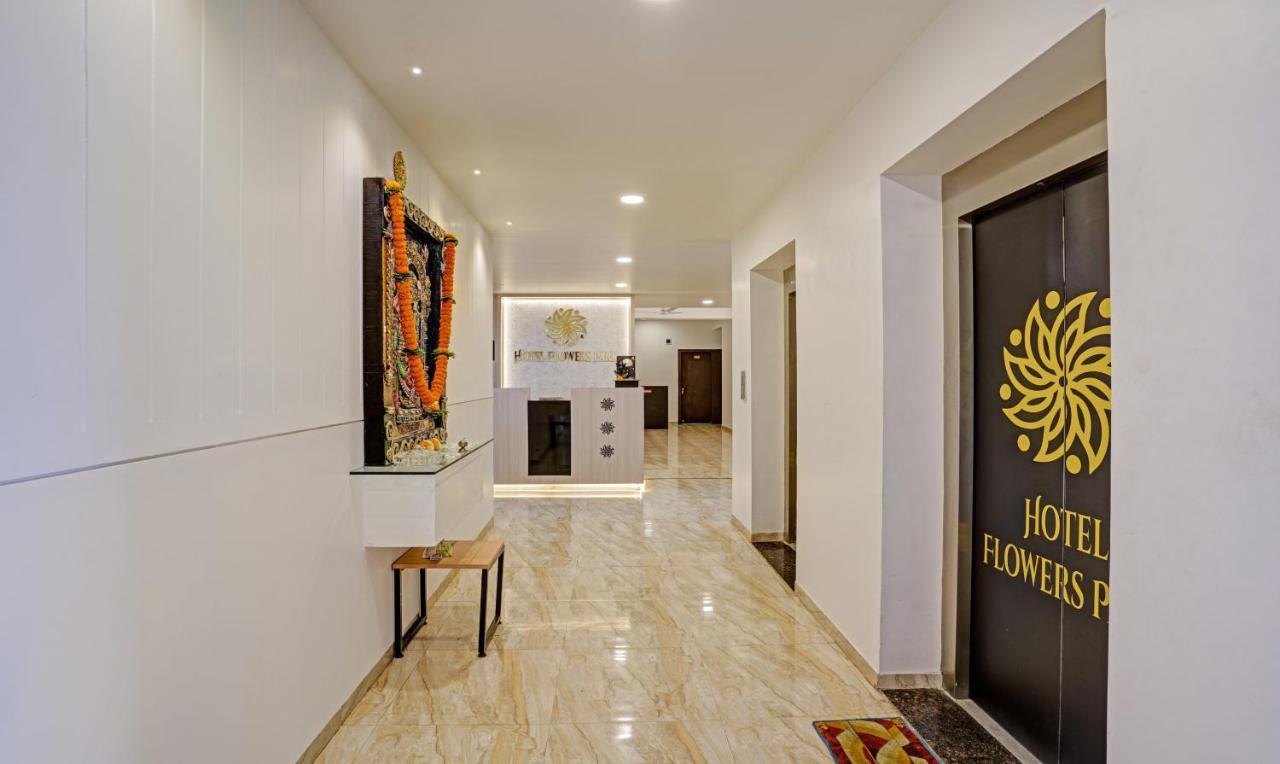 Itsy Hotels Flowers Park Nashik Exteriör bild